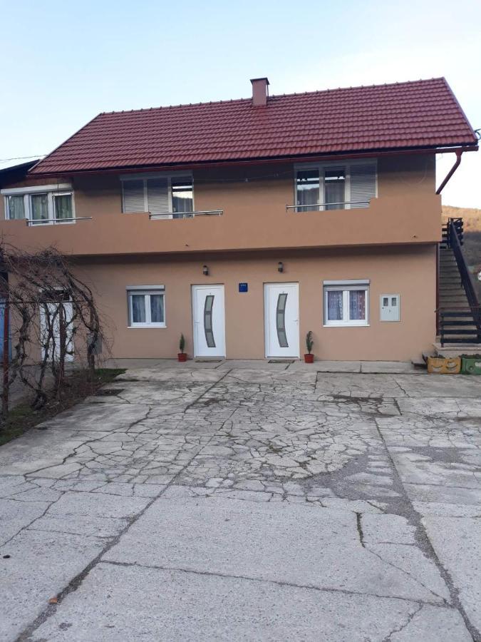 Apartamento Tri Srece Ogulin Exterior foto
